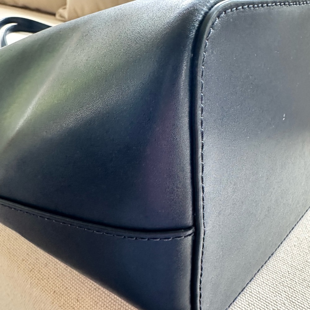 Kate Spade Dark Blue Tote with Pink Accent - Picture 6 of 10
